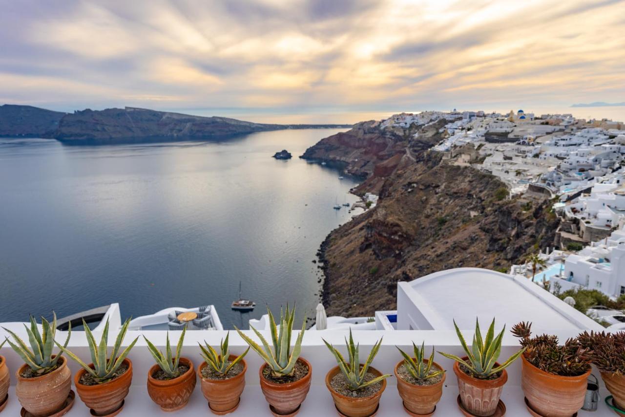 Ikies Santorini Ξενοδοχείο Οία Εξωτερικό φωτογραφία